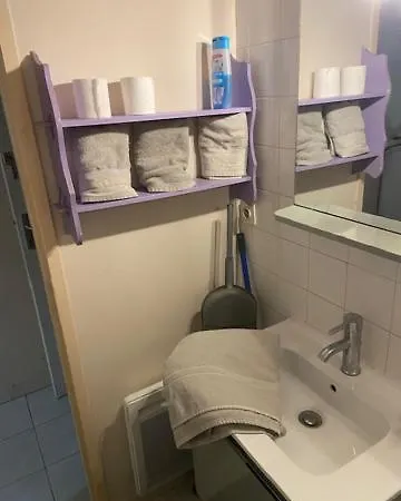 A Proximite Des Arenes De * Nîmes