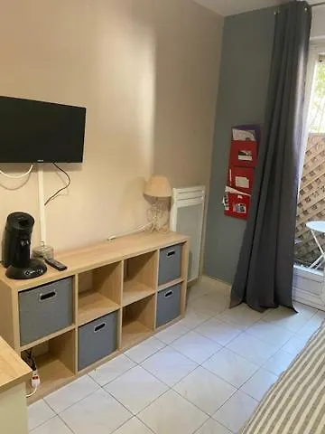 A Proximite Des Arenes De